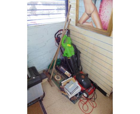 LARGE QUANTITY OF GARDEN TOOLS & EQUIPMENT