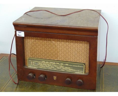 VINTAGE WOODEN CASED PHILIPS RADIO