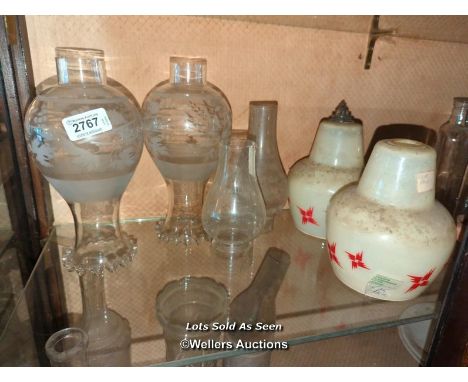 *SIX GLASS OIL LAMP SHADES INCLUDING TWO PAIRS  / LOCATED AT VICTORIA ANTIQUES, WADEBRIDGE, PL27 7DD