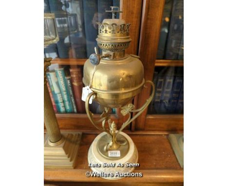 *VICTORIAN BRASS OIL LAMP WITH SHAMROCK MOTIF AND STONEWARE BASE / LOCATED AT VICTORIA ANTIQUES, WADEBRIDGE, PL27 7DD