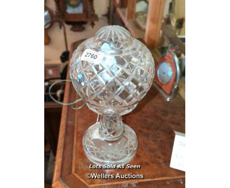 *SMALL CUT GLASS TABLE LAMP / LOCATED AT VICTORIA ANTIQUES, WADEBRIDGE, PL27 7DD
