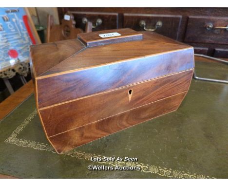 *GEORGIAN MAHOGANY SARCOPHAGUS TEA CADDY, 31CM WIDE / LOCATED AT VICTORIA ANTIQUES, WADEBRIDGE, PL27 7DD