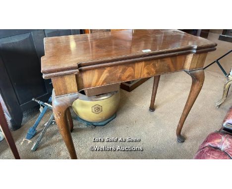 *EARLY 20TH CENTURY MAHOGANY CARD TABLE WITH BAIZE TOP / LOCATED AT VICTORIA ANTIQUES, WADEBRIDGE, PL27 7DD