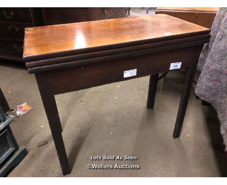 GEORGIAN MAHOGANY TRIFOLD GAMES/CARD TABLE, 32 X 15.5 X 29 INCHES / LOCATED AT VICTORIA ANTIQUES, WADEBRIDGE, PL27 7DD