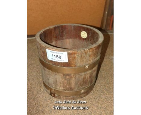 *R. A. LISTER AND CO. SMALL BRASS BANDED BUCKET, 19CM HIGH / LOCATED AT VICTORIA ANTIQUES, WADEBRIDGE, PL27 7DD