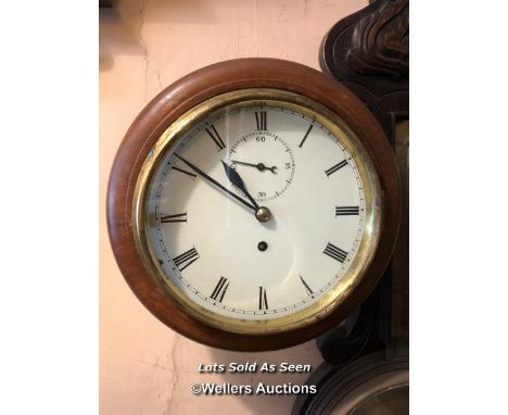 *CIRCULAR MAHOGANY WALL CLOCK WITH SUBSIDIARY DIAL / LOCATED AT VICTORIA ANTIQUES, WADEBRIDGE, PL27 7DD