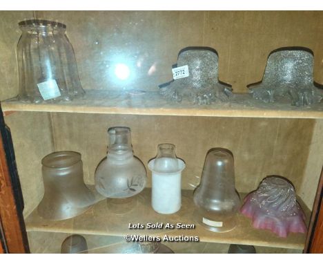 *TEN ASSORTED GLASS LAMP SHADES / LOCATED AT VICTORIA ANTIQUES, WADEBRIDGE, PL27 7DD