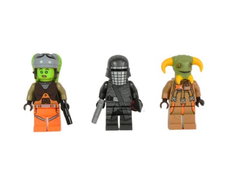 Lego - x3 original Lego Star Wars minifigures comprising;&nbsp;Hera Syndulla, Knight of Ren and Boolio.