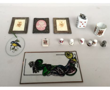 A mixed lot including two framed pressed flowers 12x9cm together with another frame holding a lace flower 11.5x8.5cm and five