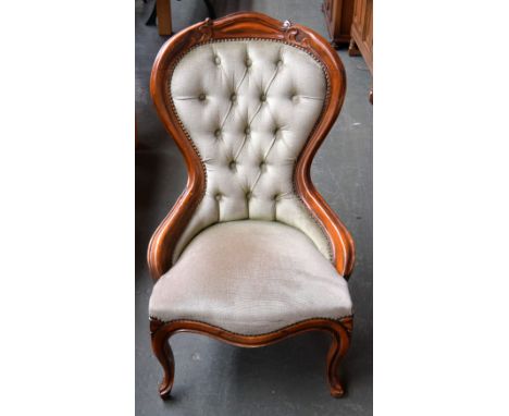 A button back salon chair 87cmH