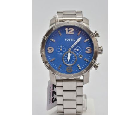 A GENTS 'FOSSIL' CHRONOGRAPH WRISTWATCH, round oversize blue dial signed 'Fossil', Arabic twelve, three six and nine numerals