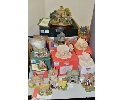 A BOXED LIMITED EDITION LILLIPUT LANE SCULPTURE, celebrating The Millennium 'Millennium Gate' L2170 No.0309/2000, with certif