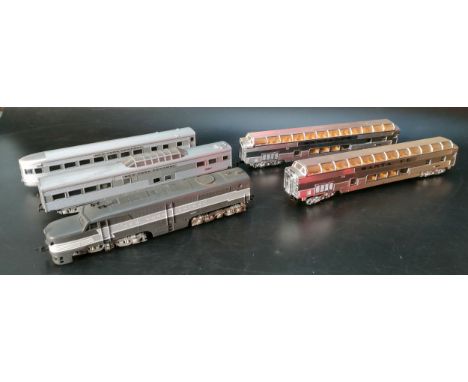 New York central 4211 diesel shunter model with 2 carriages along with two Santos carriages 