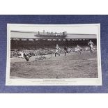 Jim Montgomery signed Sunderland v Manchester United 1968 16x12 black and white print. Sunderland