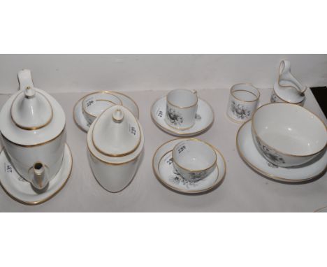 A Factory Z tea service, to include: teapot, stand, two tea bowls, two cans, three saucers, covered sugar, jug, bowl and plat