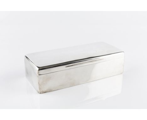 A LATE VICTORIAN SILVER RECTANGULAR CIGARETTE BOX, by George Wilkinson, London 1889, 20.5cm