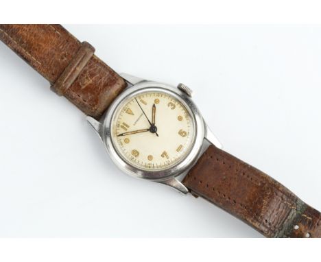 A GENTLEMAN'S STAINLESS STEEL WRISTWATCH BY LONGINES, the circular dial with arrowhead, bead and baton markers alternating wi