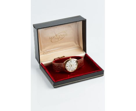A GENTLEMAN'S 'ADMIRAL' AUTOMATIC WRISTWATCH BY LONGINES, the circular signed silvered dial with baton markers, centre second