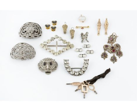 A COLLECTION OF ANTIQUE AND LATER JEWELLERY, comprising an 18th century girandole ear pendant, highlighted with foil-backed r