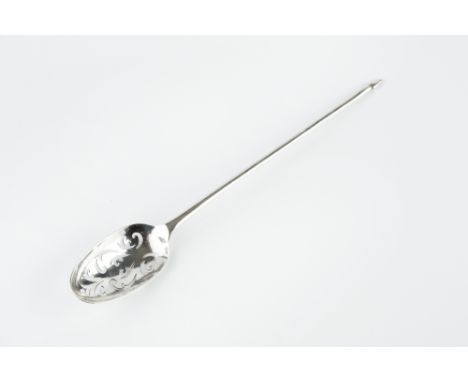 AN EARLY GEORGIAN SILVER MOTE SPOON, with foliate scroll pierced bowl, maker's mark only for William Mathews II, circa 1720, 