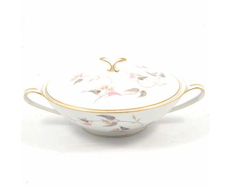 Noritake part dinner and tea service, Arden pattern.