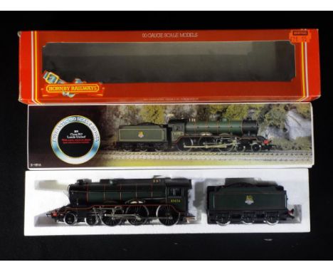 Hornby - A boxed Hornby OO gauge R.060 4-6-0 Steam Locomotive and Tender BR Class 17 Op.No.61656 'Leeds United' in BR Green l