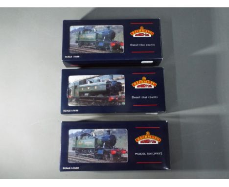 Bachmann - Three boxed Bachmann OO gauge Tank locomotives. Lot includes 32-201 8750 0-6-0 Pannier Tank Op.No.8763 in BR Black