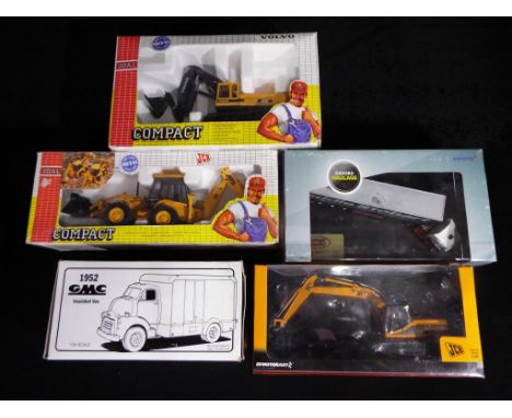 Joal, Oxford Diecasts, First Gear, Motorart - Five boxed diecast model vehicles in various scales. Lot contains Motorart #131
