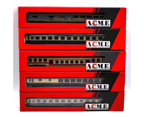 ACME HO gauge model railway passenger coaches, five FS including ref 55024A UIC-Z 2nd; 50841 Tipo GC 1983; 50076 50 83 2nd; 5