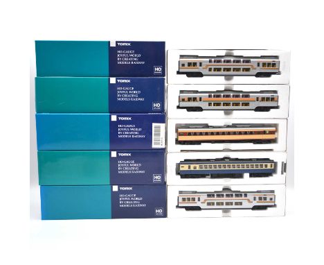 Tomix HO gauge model railway passenger coaches, five including ref HO-340, HO-341 JR type 124; HO-368 type 481; HO-338 type 1