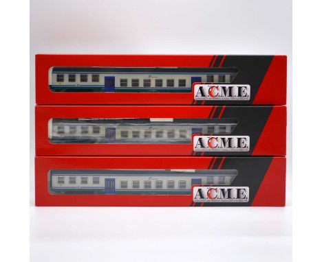 ACME HO gauge model railway passenger coaches, three including ref 50083, 50084, 50085 Trenitalia Tipo 1973 Epoca VVI, all bo