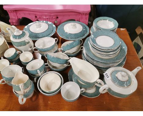 An extensive Wedgwood garden pattern tea and dinner service.