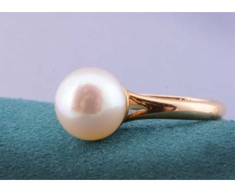 A continental 14ct and cultured pearl dress ring, ring size M, pearl 9.2mm wide, 3.2g