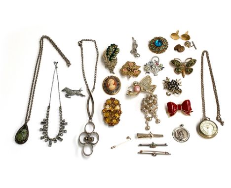 A mixed lot of costume jewellery to include a Czech citrine glass brooch, 6cmL; Stratton horse tie clip; Trafalgar fob watch;