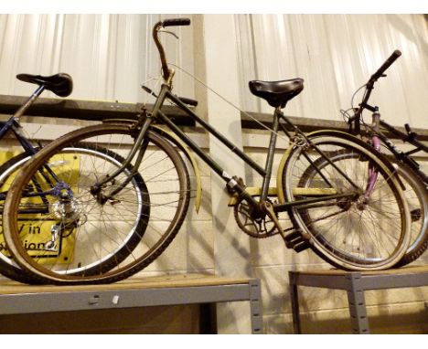 Vintage ladies Raleigh bike