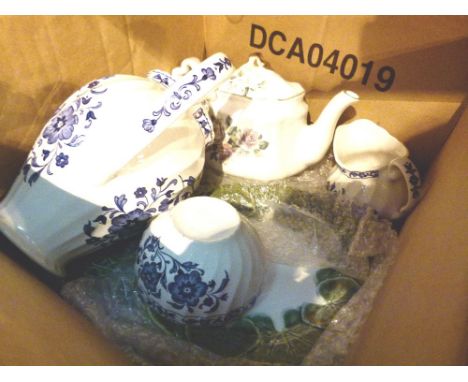 Mixed lot including Arthur Wood teapot, plates, Spode, Casa Pupo, Carlsbad limoges, Royal Doulton plus blue and white coffee 