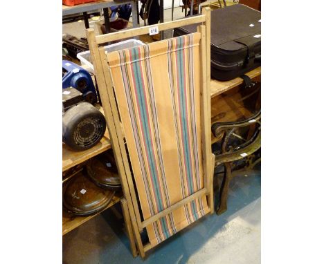 Vintage folding deckchair