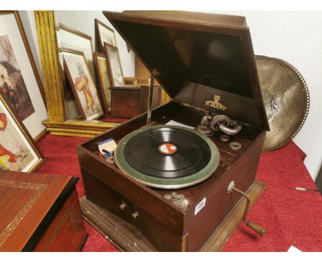 Academy Vintage Gramophone