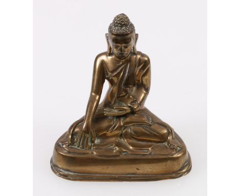 Early 20th century bronze Buddha seated on a plinth base, 10cm.