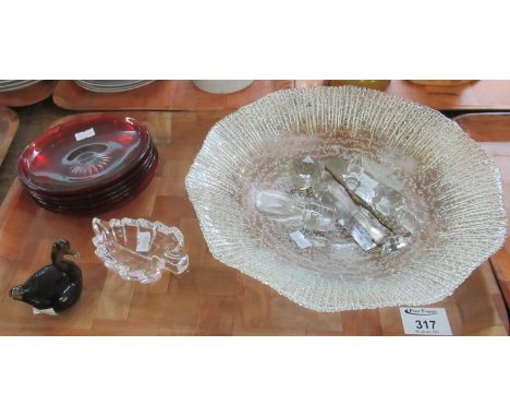 Tray of glassware to include frosted bowl, set of six cranberry dishes, facetted decanter stoppers, etc.(B.P. 21% + VAT) 
