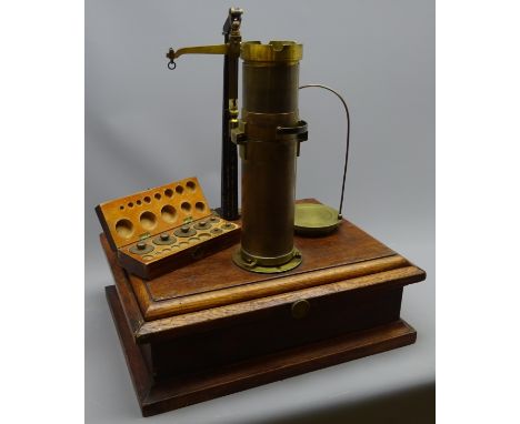 Set of early 20th century cast metal & lacquered brass Bushel Test Scales stamped 'S & R 806', one cylinder stamped 'Epruveta