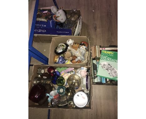 4 BOXES ASSORTED WARE INCLUDING VINTAGE ITEMS