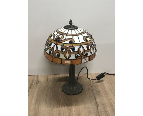 TIFFANY STYLE LAMP