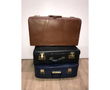 3 VINTAGE SUITCASES