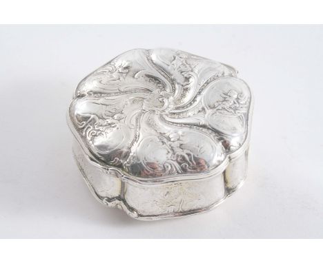 A MID 18TH CENTURY FRENCH SNUFF BOX of cinquefoil outline with chased decoration & a gilt interior, marks generally unclear; 