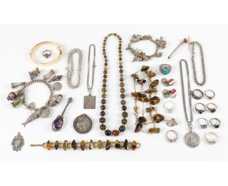 Selection of silver and costume jewellery, including nine rings, mainly gem set, an amethyst set guitar brooch and a carnelia