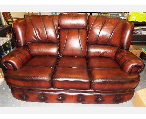 A good quality leather 3- seater sofa 98 cm x 185 cm x 100 cm (see lot 61A for matching recliner)