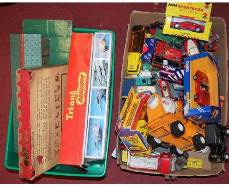 A collection of assorted boxed and loose diecast toy vehicles, to include; Matchbox Superkings, K7 racing car transporter, Co