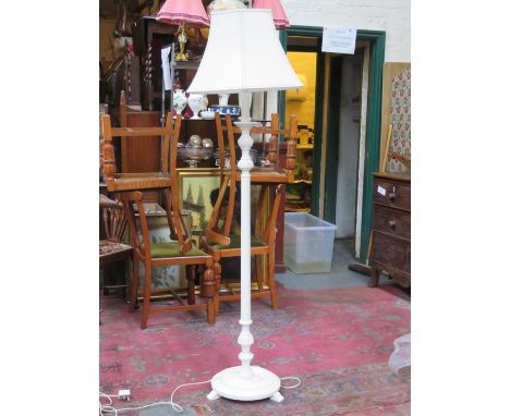 WHITE PAINTED STANDARD LAMP 