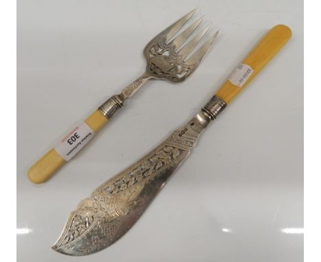 A pair of silver fish servers. Knife 32 cm long; fork 24 cm long (296 grammes total weight)